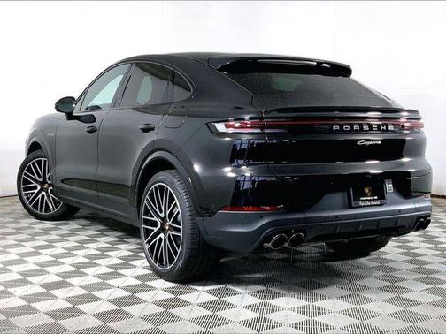 Chromite Black Metallic 2026 Porsche Cayenne Cayenne E-Hybrid