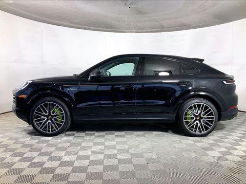 Chromite Black Metallic 2026 Porsche Cayenne Cayenne E-Hybrid