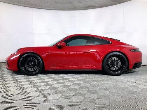 2024 Porsche 911 Carrera GTS