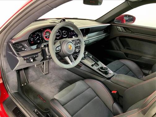 2024 Porsche 911 Carrera GTS