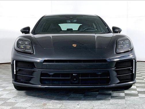 2024 Porsche Panamera 