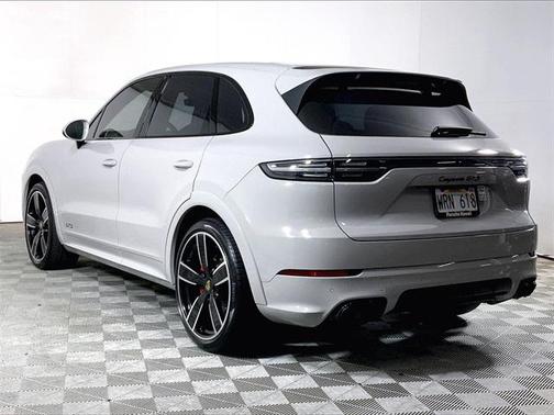 2022 Porsche Cayenne GTS
