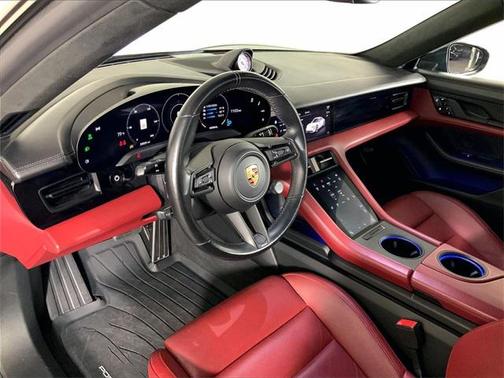 2020 Porsche Taycan Turbo