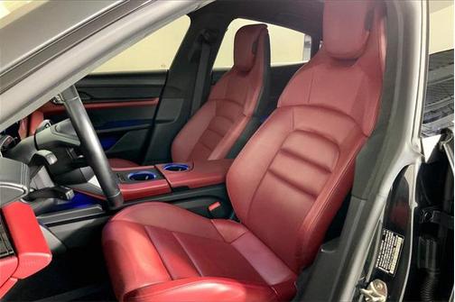 2020 Porsche Taycan Turbo