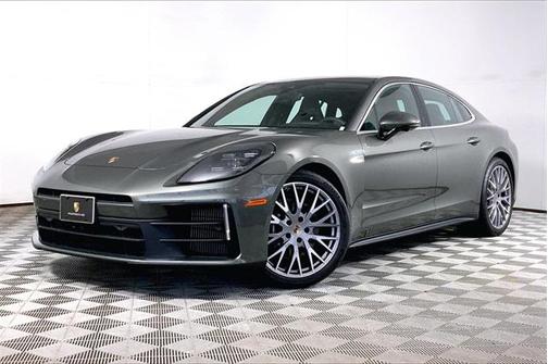 2025 Porsche Panamera 