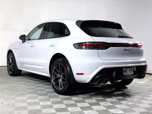 2023 Porsche Macan T