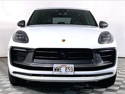 2023 Porsche Macan T