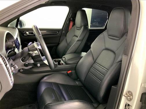2021 Porsche Cayenne GTS