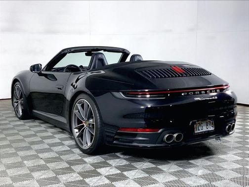 2020 Porsche 911 Carrera 4S Cabriolet