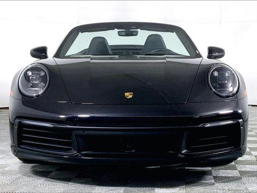 2020 Porsche 911 Carrera 4S Cabriolet