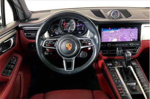 2020 Porsche Macan Turbo