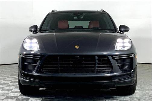2020 Porsche Macan Turbo