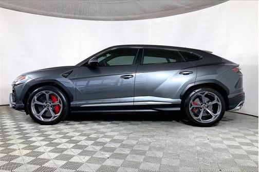 2019 Lamborghini Urus Base
