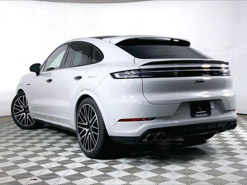 2026 Porsche Cayenne Cayenne Turbo E-Hybrid