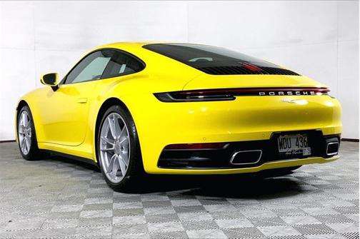 2021 Porsche 911 Carrera