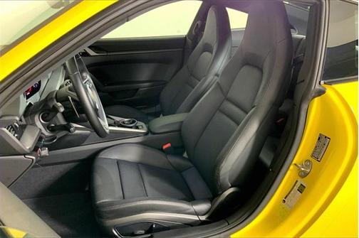 2021 Porsche 911 Carrera