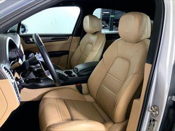 Rhodium Silver Metallic 2019 Porsche Cayenne S