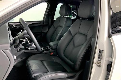 2022 Porsche Macan