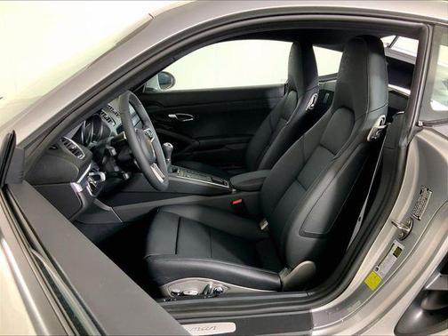 2025 Porsche 718 Cayman 