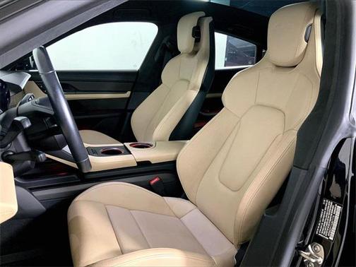 2020 Porsche Taycan Turbo