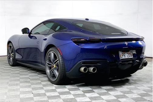 2023 Ferrari Roma Base