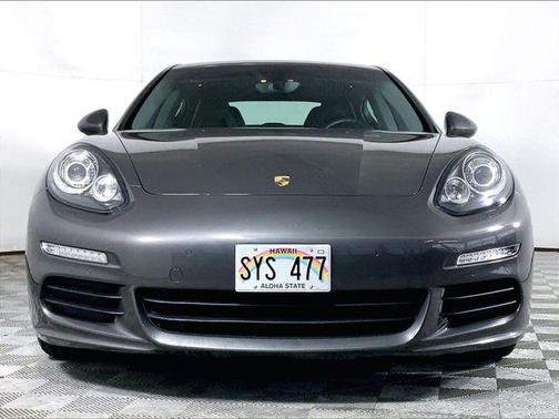 2016 Porsche Panamera Edition
