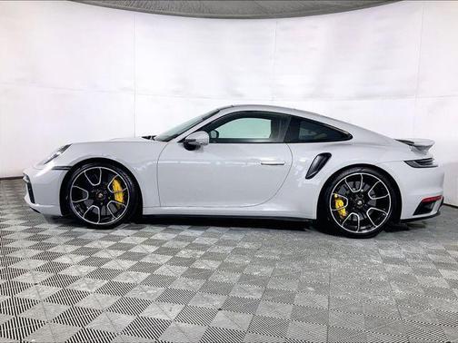 2022 Porsche 911 Turbo S