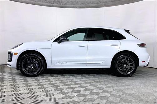 2023 Porsche Macan Base