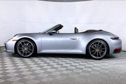 2021 Porsche 911 Carrera