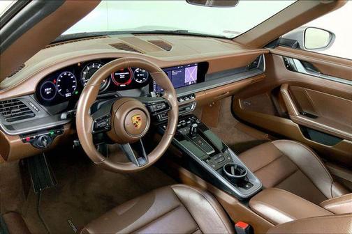 2021 Porsche 911 Carrera