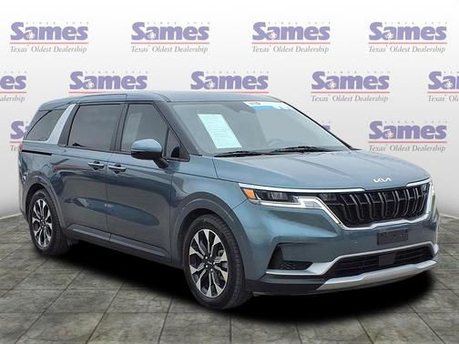 2023 Kia Carnival EX