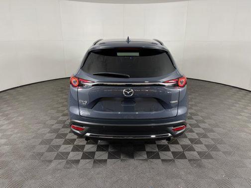 2023 Mazda CX-9 Carbon Edition