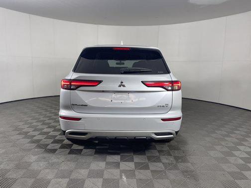 2024 Mitsubishi Outlander PHEV SE S-AWC