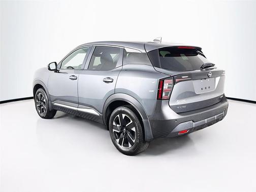 Gun Metallic 2025 Nissan Kicks SV