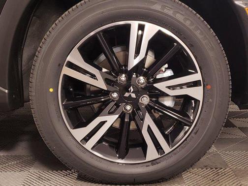 2026 Mitsubishi Eclipse Cross SE