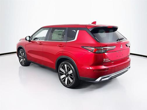 Red Diamond 2026 Mitsubishi Outlander SE S-AWC