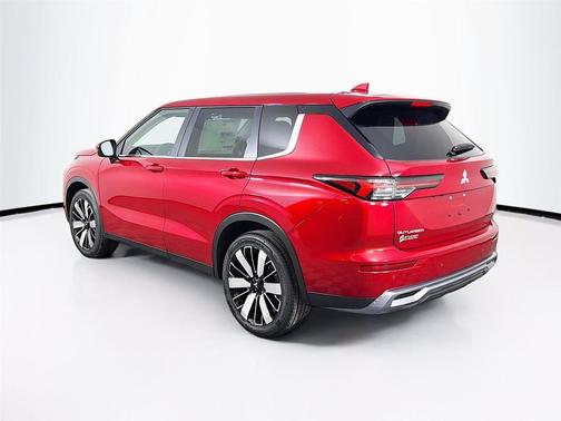 Red Diamond 2026 Mitsubishi Outlander SE S-AWC