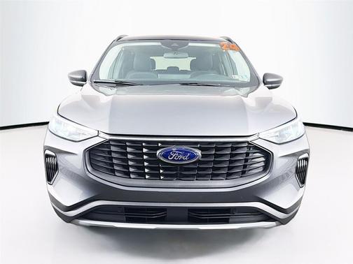 Carbonized Gray Metallic 2024 Ford Escape Active