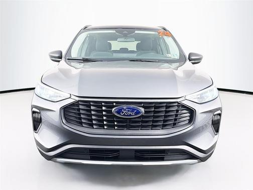 Carbonized Gray Metallic 2024 Ford Escape Active