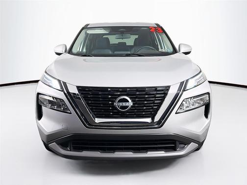 Brilliant Silver Metallic 2023 Nissan Rogue SV