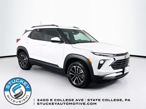 Summit White 2025 Chevrolet Trailblazer LT