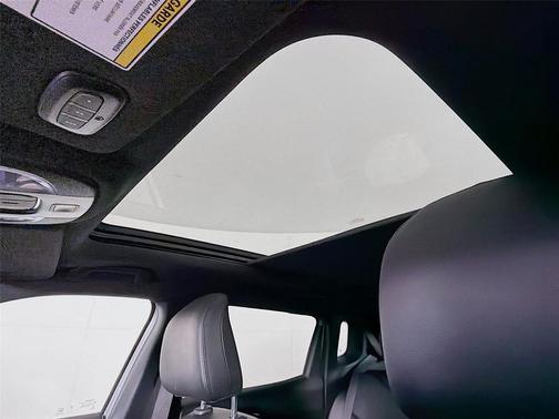 Silver Zynith Metallic Clearcoat 2024 Jeep Compass Limited