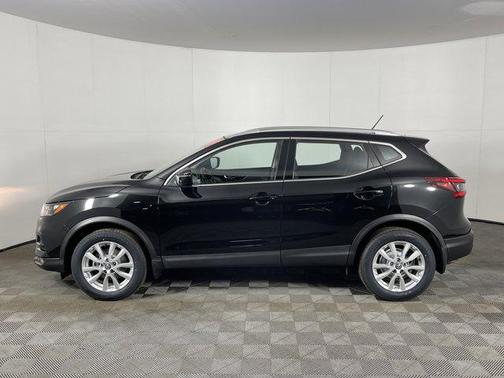 2021 Nissan Rogue Sport SV