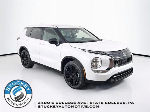 White Diamond 2026 Mitsubishi Outlander LE 1.5T S-AWC