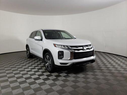 2025 Mitsubishi Outlander Sport SE