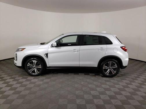 2025 Mitsubishi Outlander Sport SE