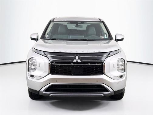 Alloy Silver Metallic 2026 Mitsubishi Outlander SE 1.5T S-AWC