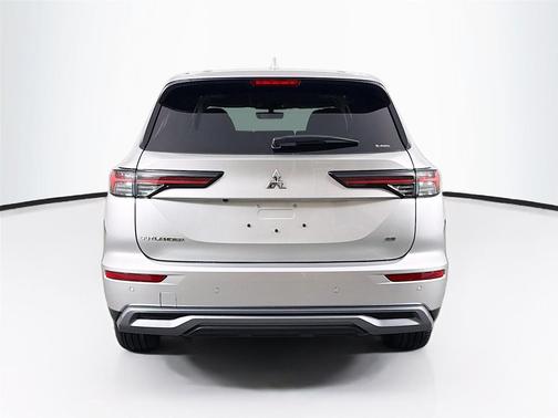 Alloy Silver Metallic 2026 Mitsubishi Outlander SE 1.5T S-AWC