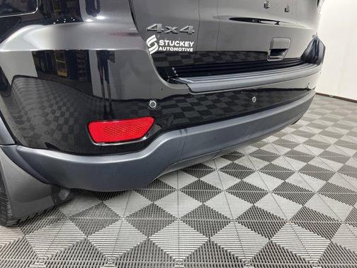 2018 Jeep Grand Cherokee Laredo E