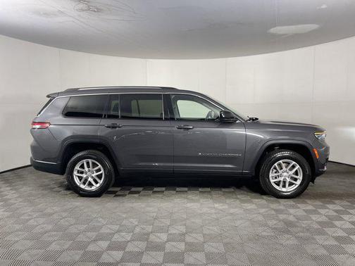 2022 Jeep Grand Cherokee L Laredo